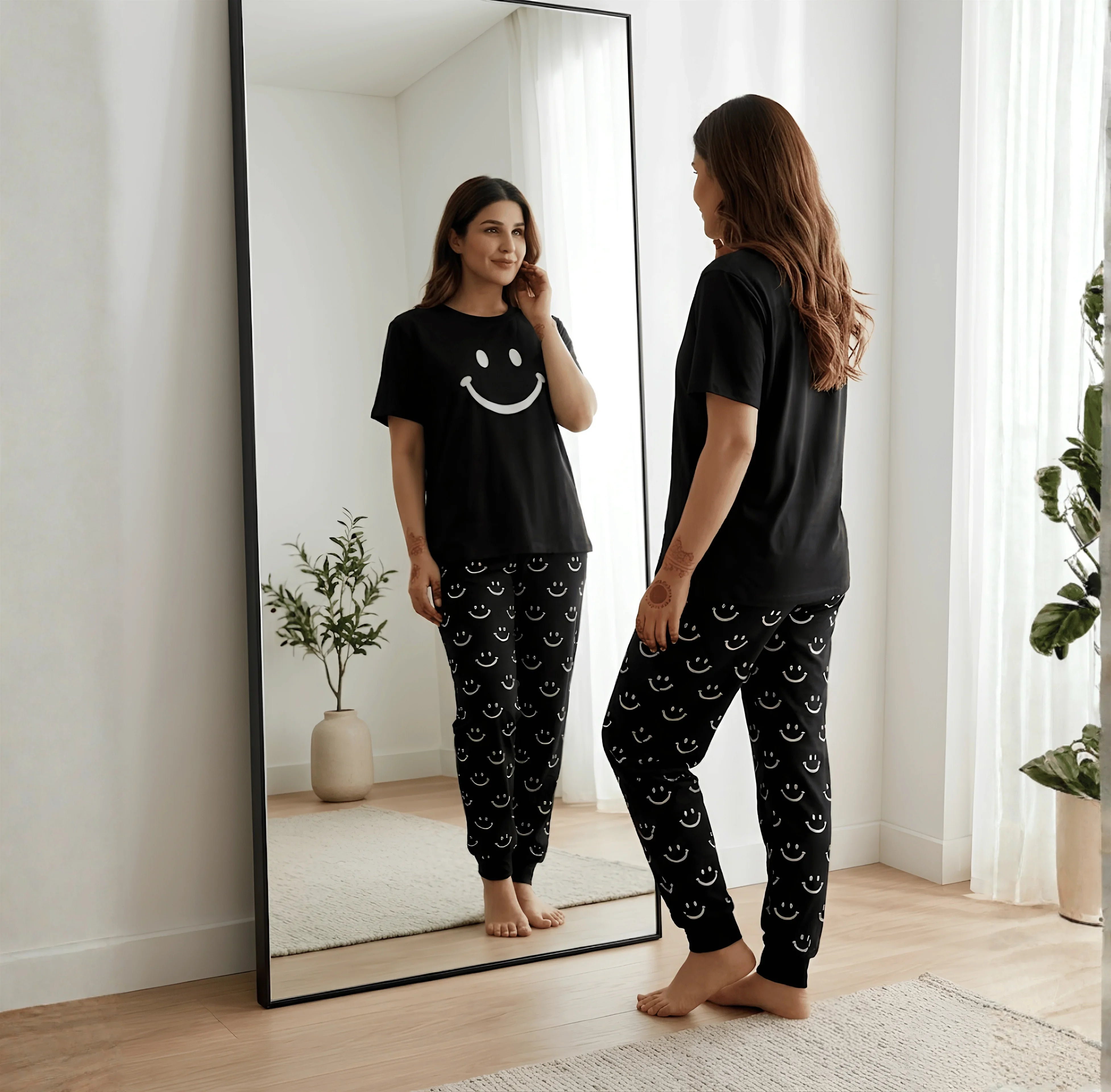 Black Smiley Printed Night Suit